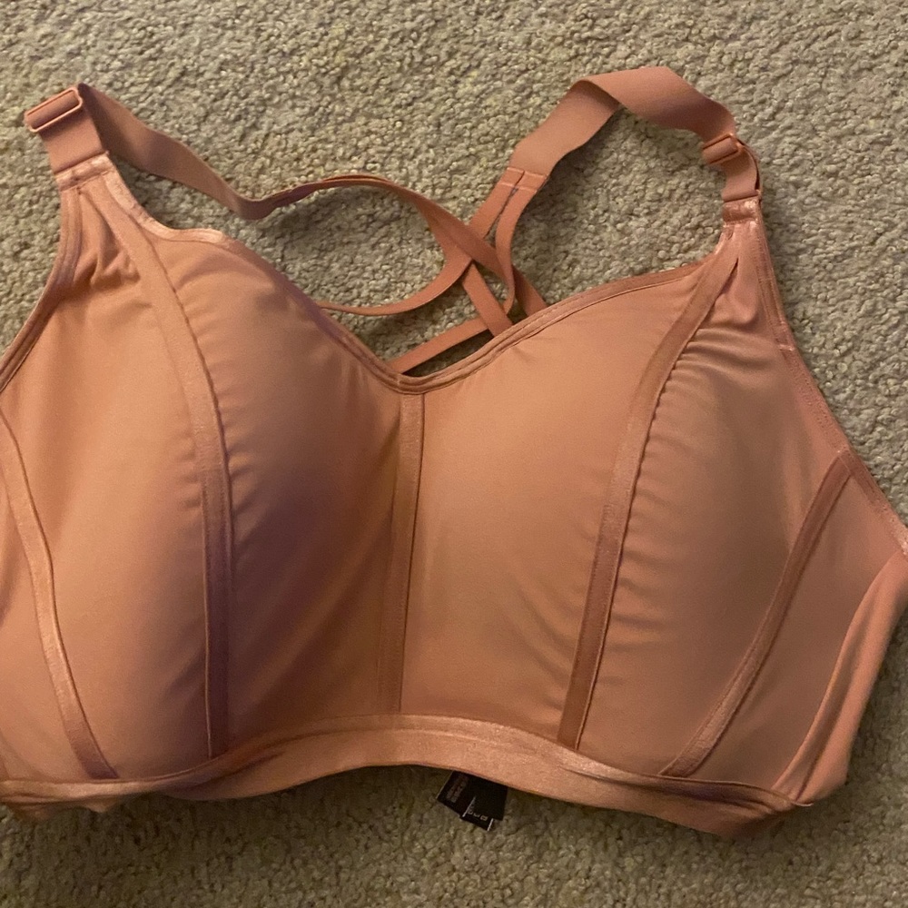 VS Sports Bra